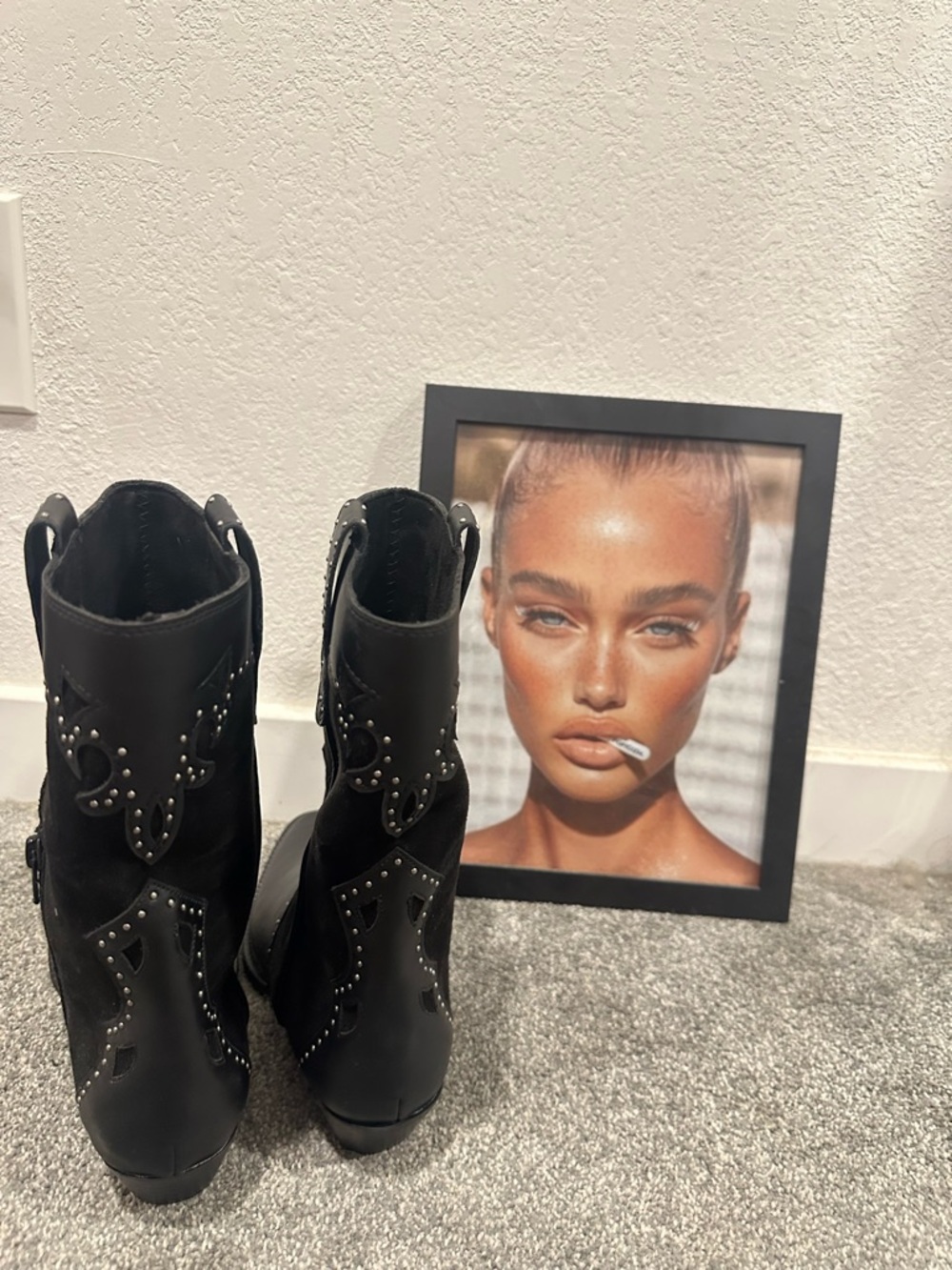Black Western Equestrian boots studded details side zipper US 7 - Picture 5 of 7